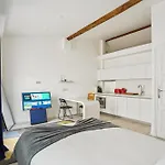 New Apartment Near Champs Elysees