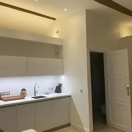 New Near Champs Elysees Apartment *