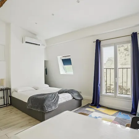 Apartment New Near Champs Elysees Paris